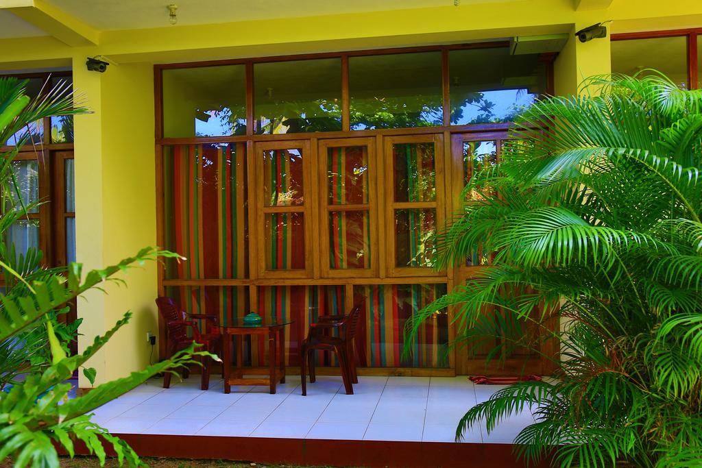 Hotel Finlanka Hikkaduwa Εξωτερικό φωτογραφία